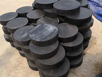凤庆县板式橡胶支座由若干层橡胶片与薄钢板经加压硫化